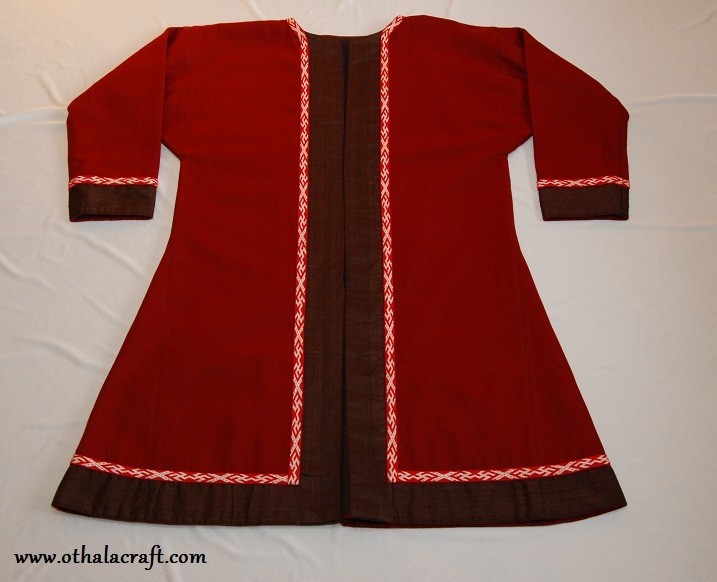 Red woolen kaftan with silk and Birka braid - OthalaCraft